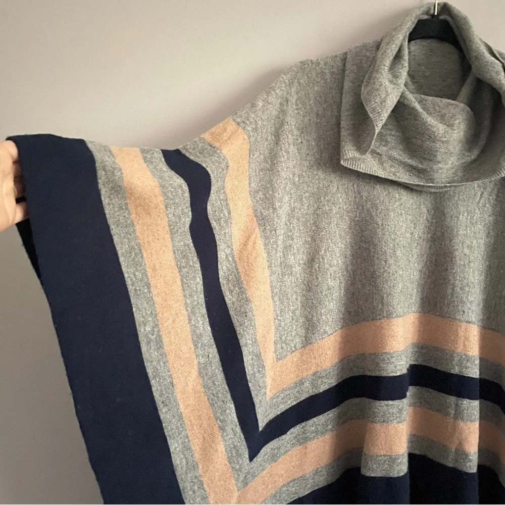 BCBG MaxAzria Gray Wyona Lambswool Funnel Neck Poncho - One Size - Picture 4 of 12